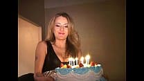 Joyeux anniversaire, joyeuse orgie